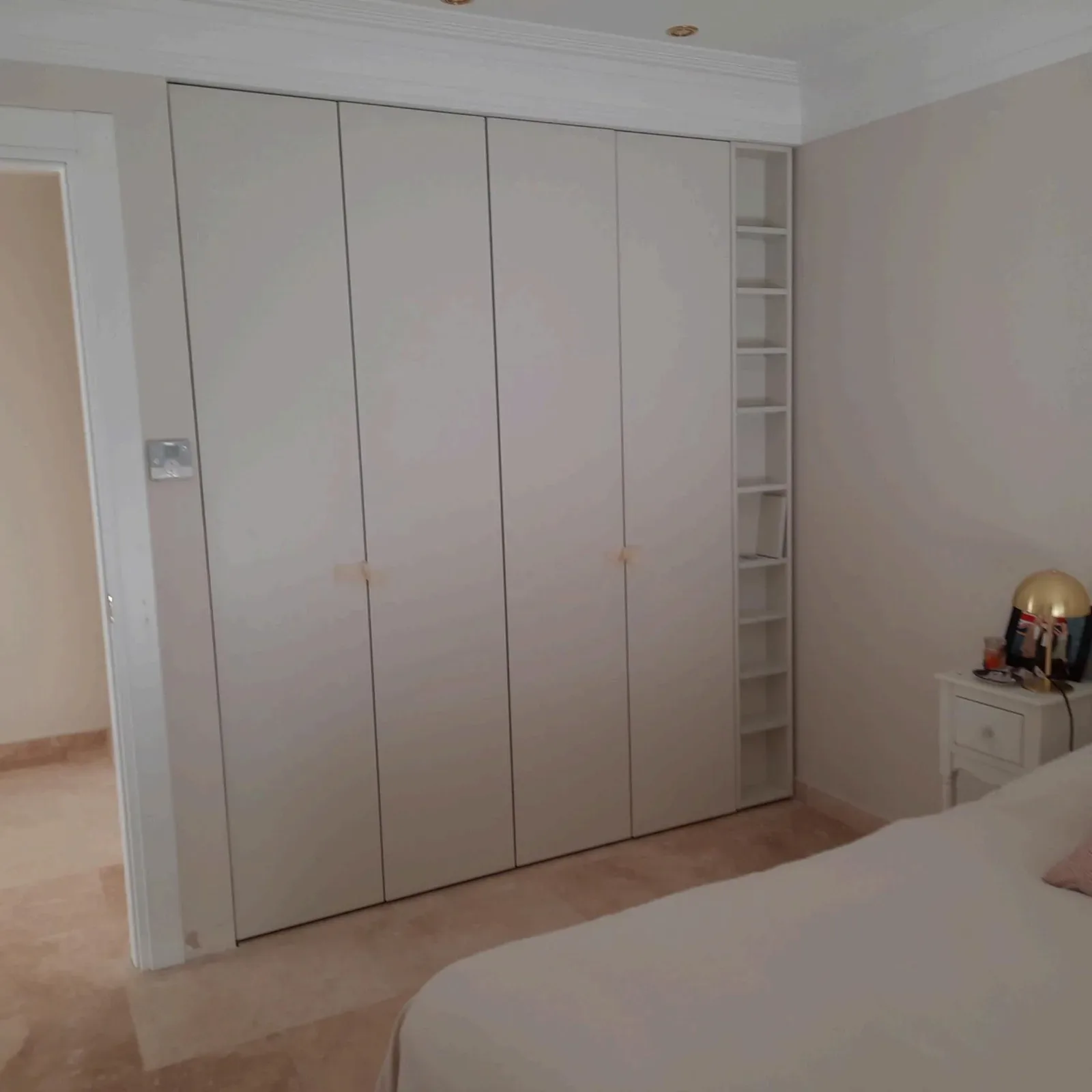 Dressing à portes pliantes